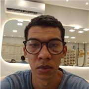 Trabalho como designer a mais de 10 anos e tenho experiência como professor com mais de 3 anos de sala de aula. Tenho experiência em diversas matérias
